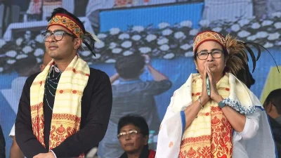 স্বীকৃতি অক্ষুণ্ণ রাখতে তৃণমূল কংগ্রেস ত্রিপুরা, গোয়া, মণিপুর, অরুণাচল প্রদেশ, মেঘালয়ের মতো রাজ্যে নির্বাচনে প্রতিদ্বন্দ্বিতা করে।