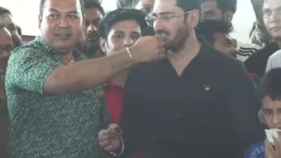কেক খাচ্ছেন অনন্ত জলিল, ভিডিও সোশাল মিডিয়ায় ছড়িয়ে পড়েছে। ছবি: সংগৃহীত