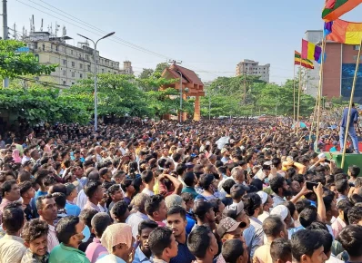 ঐতিহ্যবাহী আবদুল জব্বারের বলীখেলা দেখতে মানুষের ভিড়।