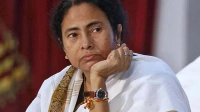 পশ্চিমবঙ্গের মুখ্যমন্ত্রী মমতা