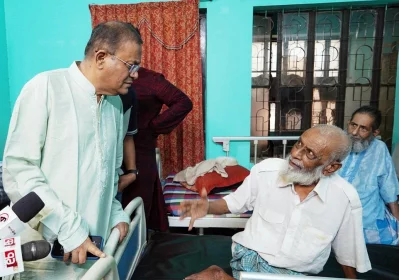 শিশু ও বৃদ্ধাশ্রম পরিদর্শনে হাছান মাহমুদ।