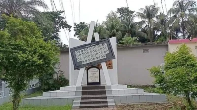 মিরসরাই ঘটনায় নিহত শিক্ষার্থীদের স্মরণে স্মৃতিসৌধ। ছবি: সংগৃহীত