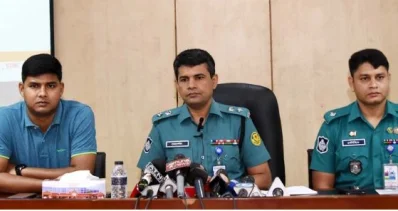 পুলিশের সংবাদ সম্মেলন। 