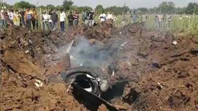 ভারতের রাজস্থানের হনুমানগড় জেলায় বিমানবাহিনীর একটি মিগ-২১ যুদ্ধবিমান বিধ্বস্ত হয়েছে।