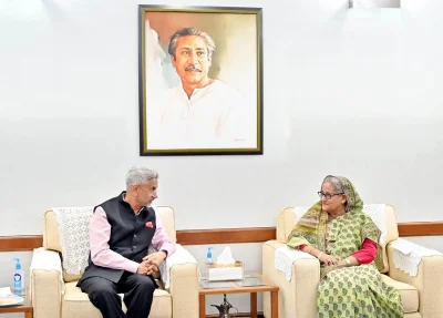প্রধানমন্ত্রী শেখ হাসিনার সঙ্গে বৃহস্পতিবার সন্ধ্যায় গণভবনে ভারতের পররাষ্ট্রমন্ত্রী ড. এস জয়শংকর সৌজন্য সাক্ষাৎ করেন।&nbsp;ছবি: ফোকাস বাংলা