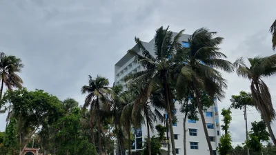 সমুদ্র বন্দরকে ৮ নম্বর মহাবিপদ সংকেত জারি করা হয়েছে। ছবি: ইত্তেফাক 