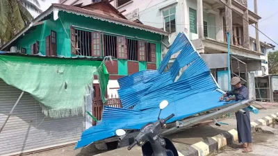মিয়ানমারে ঘূর্ণিঝড় মোখায় নিহতের সংখ্যা বেড়ে ৬০ হয়েছে।
