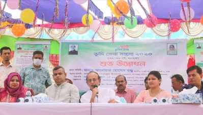 বক্তব্য দিচ্ছেন জাতীয় পার্টি-জেপি&rsquo;র চেয়ারম্যান আনোয়ার হোসেন মঞ্জু এমপি। ছবি: ইত্তেফাক