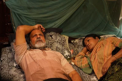 &lsquo;বুকপকেটে জীবন&rsquo; টেলিফিল্মের একটি দৃশ্য। ছবি: সংগৃহীত