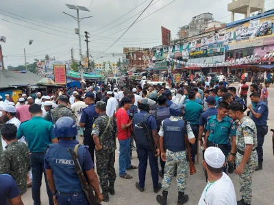 হাতপাখা প্রতীকের কর্মী-সমর্থকদের বিক্ষোভ। ছবি: ইত্তেফাক