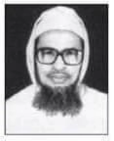 লেখক লুৎফর রহমান খানের লেখক বাবা আবদুল লতিফ খান। ওপরে &lsquo;হামদ&rsquo; লেখাটি তাঁর।