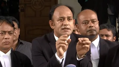 ব্যারিস্টার সুমন। 