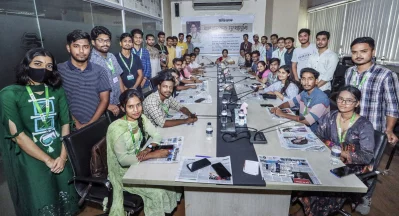 গ্রিন ইউনিভার্সিটির শিক্ষার্থীদের সঙ্গে ‘সম্পাদকের মুখোমুখি’ অনুষ্ঠানে দৈনিক ইত্তেফাকের সম্পাদক তাসমিমা হোসেন। ছবি: আব্দুল গনি