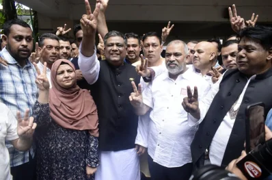 সিলেট সিটি করপোরেশনের নৌকার মেয়র প্রার্থী আনোয়ারুজ্জামান চৌধুরী। ছবি: ইত্তেফাক