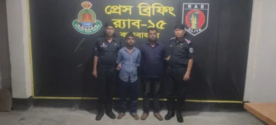 র&zwnj;্যাবের বের অফিসে গ্রেপ্তারকৃতরা। সৌজন্য ছবি