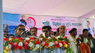 বক্তব্যকালে সেতুমন্ত্রী বায়দুল কাদের। ছবি: ইত্তেফাক 