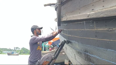আজ মধ্যরাত থেকে শেষ হচ্ছে সরকারের দেওয়া টানা ৬৫ দিনের নিষেধাজ্ঞা। ছবি: ইত্তেফাক 