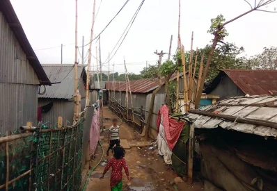 রাজধানী লাগোয়া শিল্পনগরী টঙ্গীর বস্তি। ছবি: সংগৃহীত