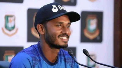 অনূর্ধ্ব-১৯ বিশ্বকাপজয়ী ক্রিকেটার তানজিদ হাসান তামিম। 