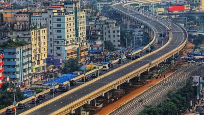 এক্সপ্রেসওয়েতে প্রধানমন্ত্রী শেখ হাসিনার গাড়িবহর। ছবি: আব্দুল গনি