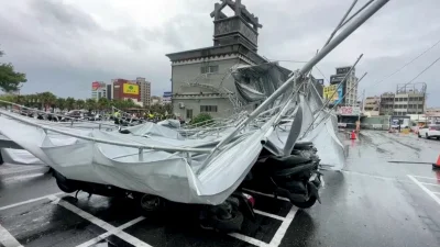 তাইওয়ানে টাইফুন হাইকুর আঘাত বিদ্যুৎহীন ৩৪ হাজার পরিবার