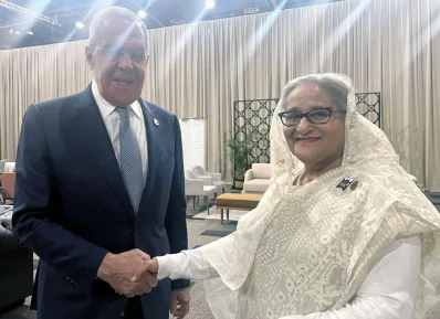 জোহানেসবার্গে ব্রিকস সম্মেলনের ফাঁকে ল্যাভরভের সঙ্গে প্রধানমন্ত্রী