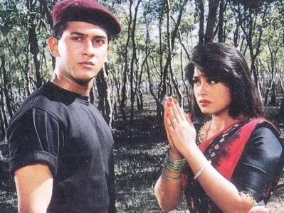 &lsquo;কেয়ামত থেকে কেয়ামত&rsquo; সিনেমার একটি দৃশ্যে সালমান শাহ ও মৌসুমী। ফাইল ছবি
