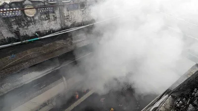 লালবাগে দোকানে আগুন