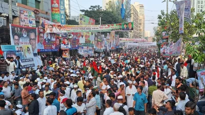 লোকে লোকারণ্য নয়াপল্টন এলাকা।  ছবি: সংগৃহীত