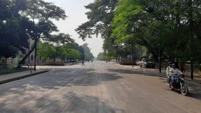 সংসদ ভবনের উত্তর পাশের রোড।