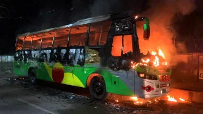 গণপরিবহণে আগুন
