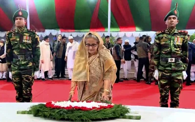 বঙ্গবন্ধুর সমাধিতে প্রধানমন্ত্রীর শ্রদ্ধা। ছবি: ফোকাস বাংলা