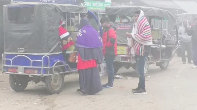 সকালে ঘন কুয়াশায় ঢাকা থাকছে রাস্তাঘাট