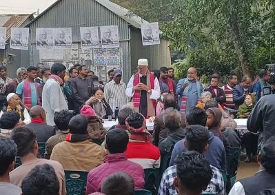 নির্বাচনী পথসভায় বক্তব্য দিচ্ছেন বঙ্গবীর কাদের সিদ্দিকী। ছবি : সংগৃহীত