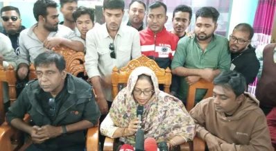 সংবাদ সম্মেলন করে স্বামীর আসনে মনোনয়ন প্রত্যাহার স্ত্রীর। ছবি: সংগৃহীত