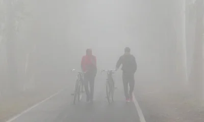 শীতে দুর্ভোগে রয়েছেন কুড়িগ্রামের নাগেশ্বরীর জনসাধারণ। ছবি: ইত্তেফাক