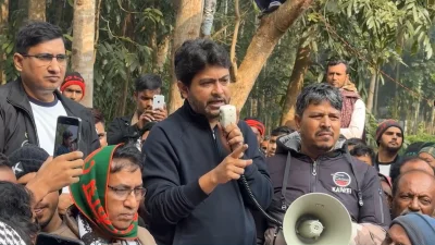 ঈগল মার্কার প্রচারণায় নিক্সন চৌধুরী। ছবি: ফেসবুক থেকে