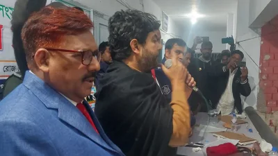 বিজয়ের পর বক্তব্য রাখছেন নিক্সন চৌধুরী
