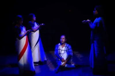 &lsquo;ট্রায়াল অব সূর্যসেন&rsquo; নাটকের একটি দৃশ্য
