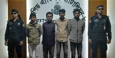 অভিযুক্ত চেয়ারম্যান মিঠুন হালদারসহ তার সহযোগীরা। ছবি: ইত্তেফাক