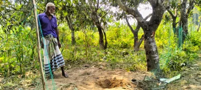 সীমান্তে মিয়ানমার গুলি এসে পড়ায় আতঙ্ক দেখা দিয়েছে। ছবি: ইত্তেফাক