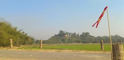 মিয়ানমার থেকে ছোড়া অবিস্ফোরিত মর্টার শেল এসে পড়ে সীমান্ত এলাকায়। ছবি: ইত্তেফাক