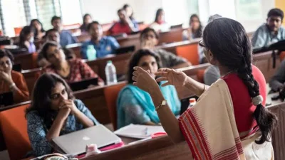 ক্লাসরুম পাঠদান শিক্ষক