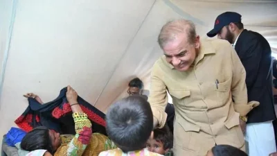১৯৯৭ সালের নির্বাচনে প্রথমবারের মতো পাঞ্জাব প্রদেশের মুখ্যমন্ত্রী নির্বাচিত হন শাহবাজ শরিফ। ছবি: সংগৃহীত