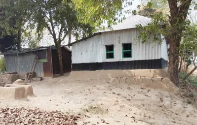 কথিত &lsquo;দলিল লেখক&rsquo; ফেরদৌস হোসেন ওরফে বাচ্চুর গ্রামের বাড়ি। ছবি: ইত্তেফাক