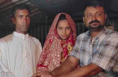 দুর্নীতি আড়াল করতে গ্রামের গরীব মেয়েদের বাল্যদিয়ে দিয়েছেন বাচ্চু। ছবি: ইত্তেফাক