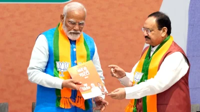 নয়াদিল্লিতে জাতীয় সংসদ নির্বাচনের ইশতেহার প্রকাশ করে ভারতীয় জনতা পার্টি। ছবি: এএফপি