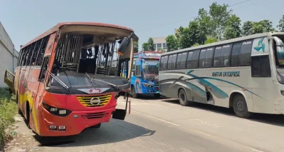 বারবার নিষেধ করার পরও গতি কমানো হয়নি, দুর্ঘটনার পর বাসচালক কৌশলে পালিয়ে যায়