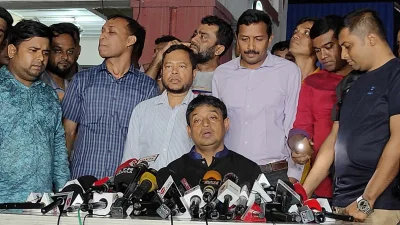 ডিবি পুলিশের প্রধান হারুন অর রশীদ। ছবি: তানবীর আহাম্মদ