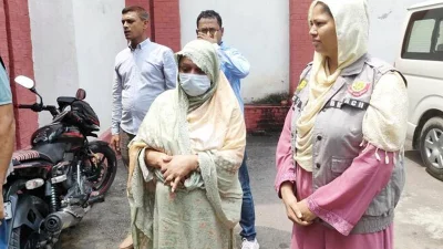 মিল্টন সমাদ্দারের স্ত্রী মিঠু হালদার